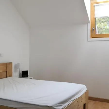 Apartment Fonctionnel Avec Balcon, A 10 Min Du Centre, Parking Gratuit, Ideal Pour 5 Personnes - Fr-1-548-3 *